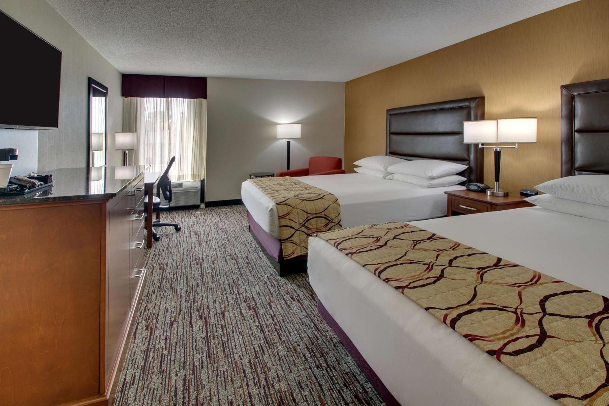 Drury Inn & Suites Bowling Green Bagian luar foto