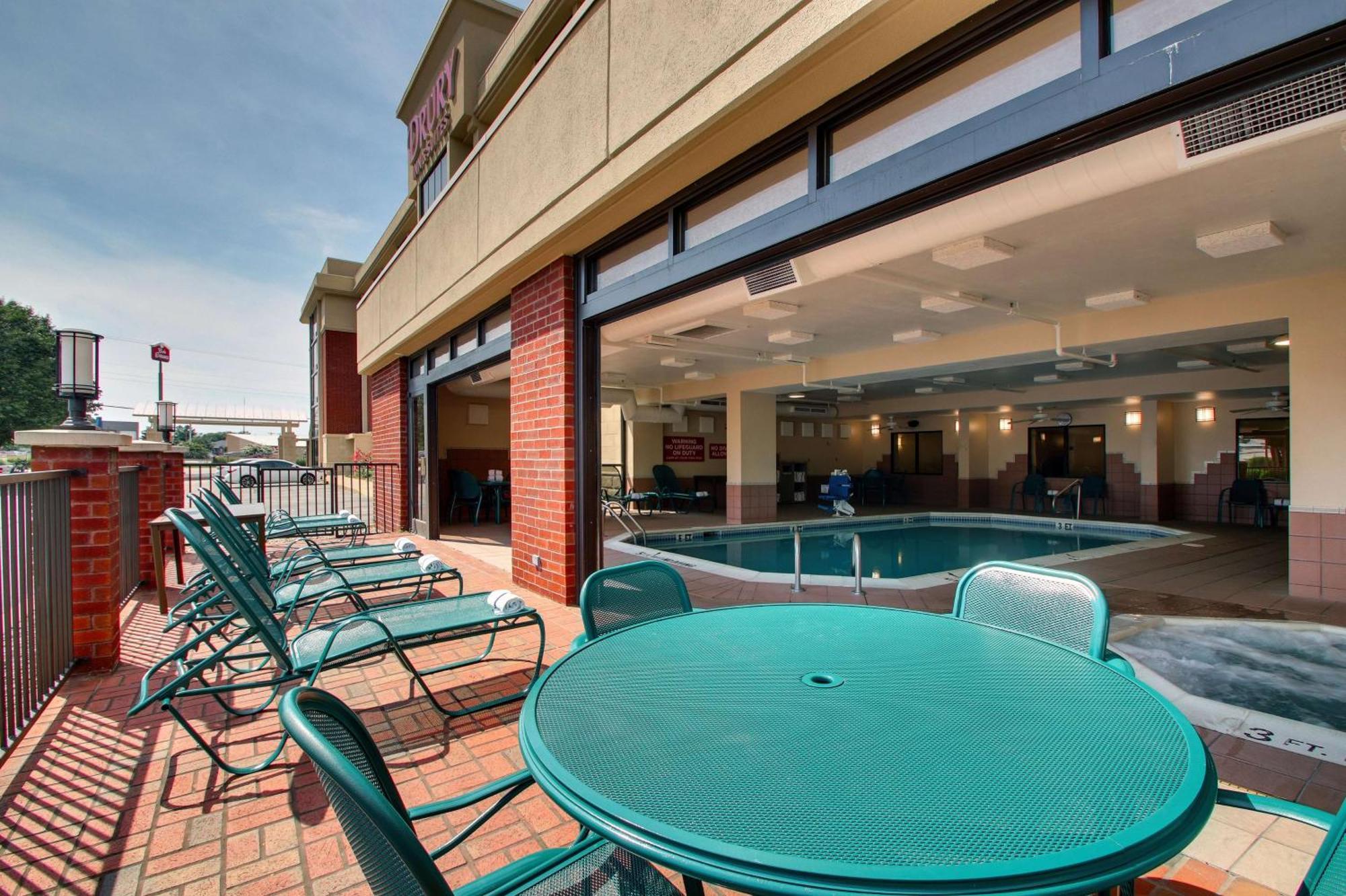 Drury Inn & Suites Bowling Green Bagian luar foto